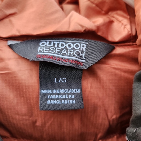 Beautiful terracotta/ burnt orange coloured down parka - Picture 2 of 11